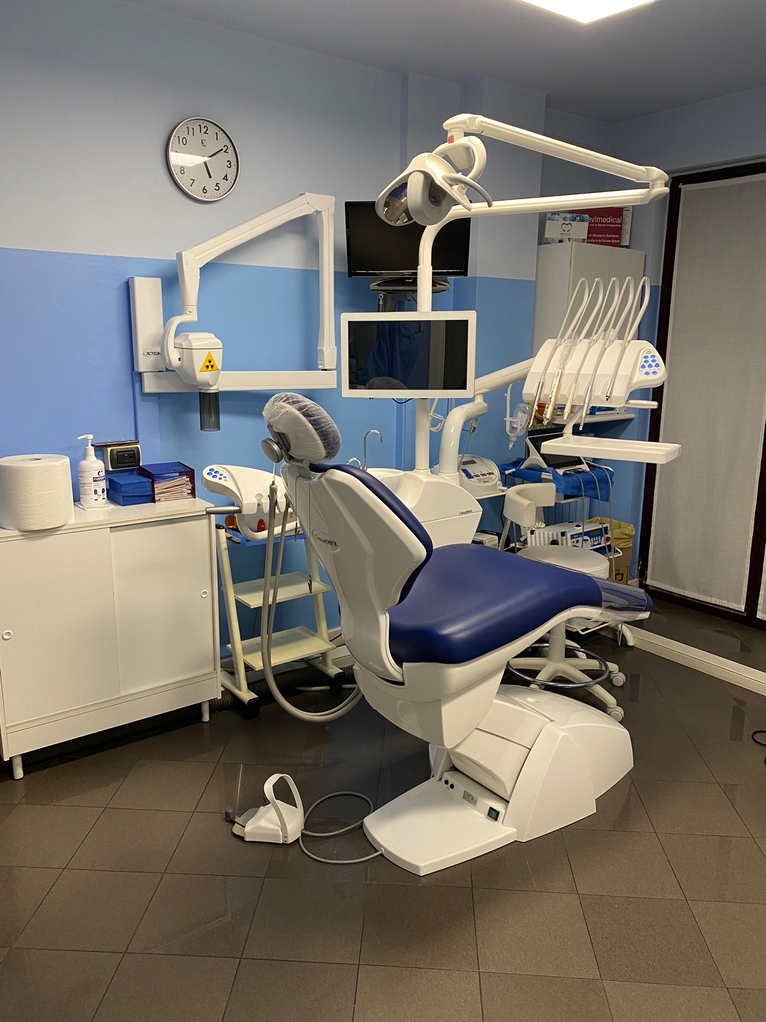 Studio dentistico a (NO)